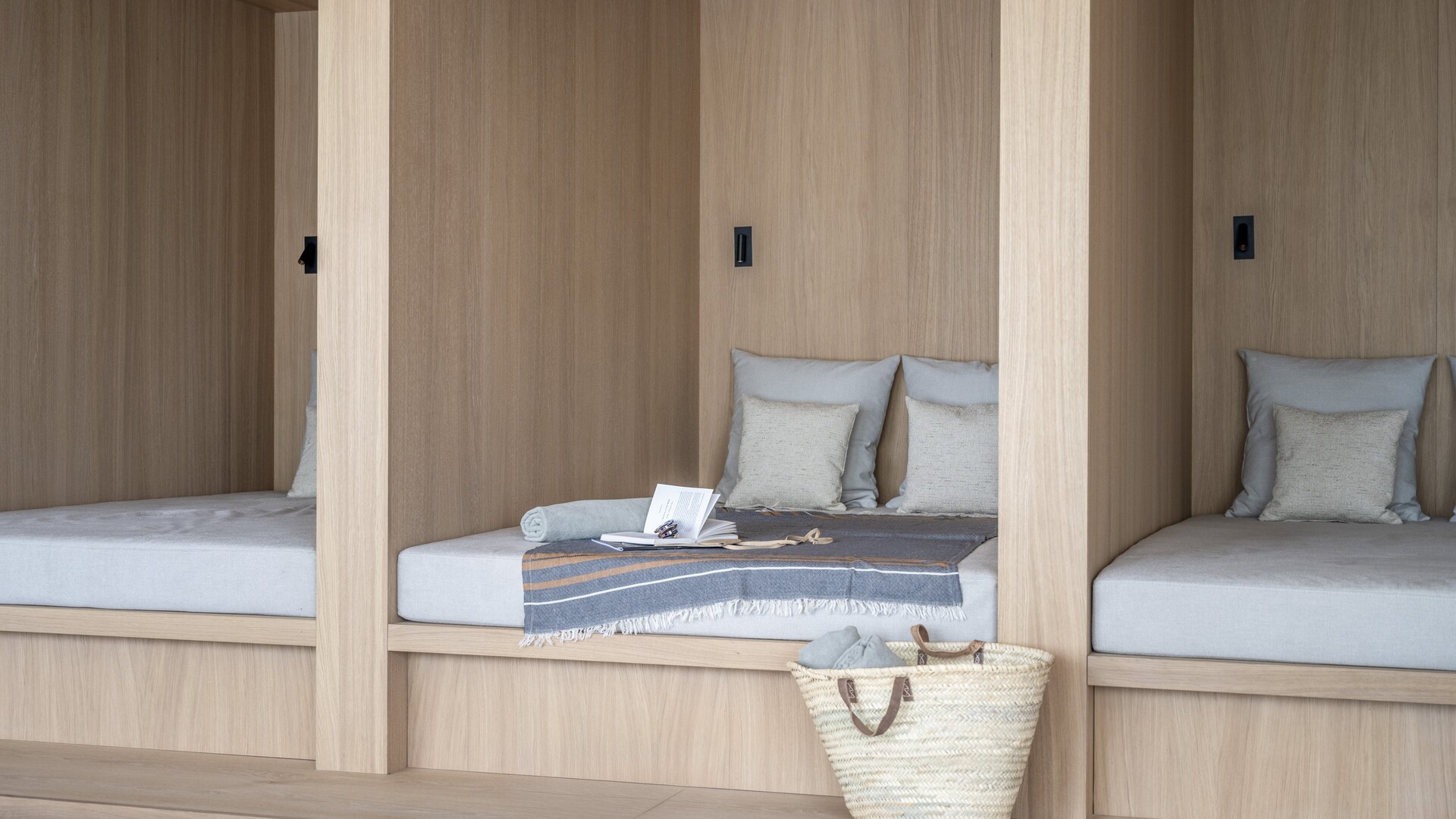 Relaxation loungers in the Garten Spa – Seegut Zeppelin